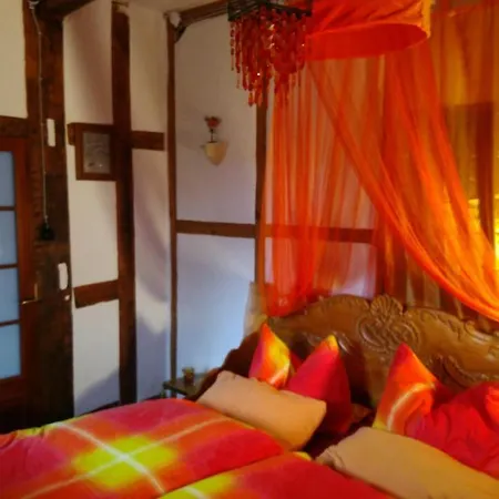 Alte Schule Kirmutscheid * Musch