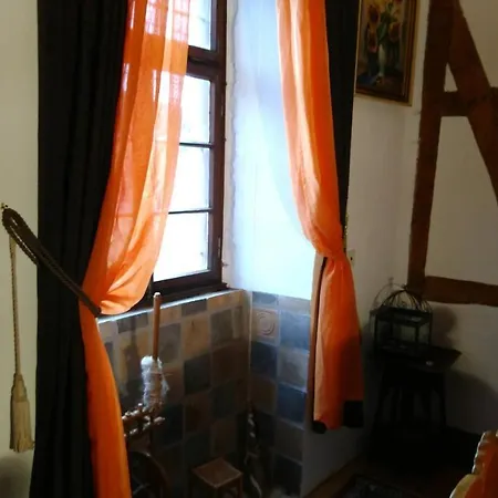 Alte Schule Kirmutscheid 度假居 *