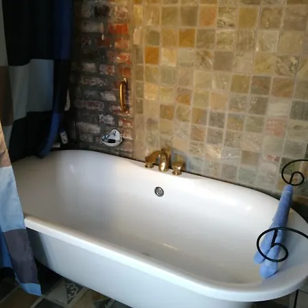 Alte Schule Kirmutscheid